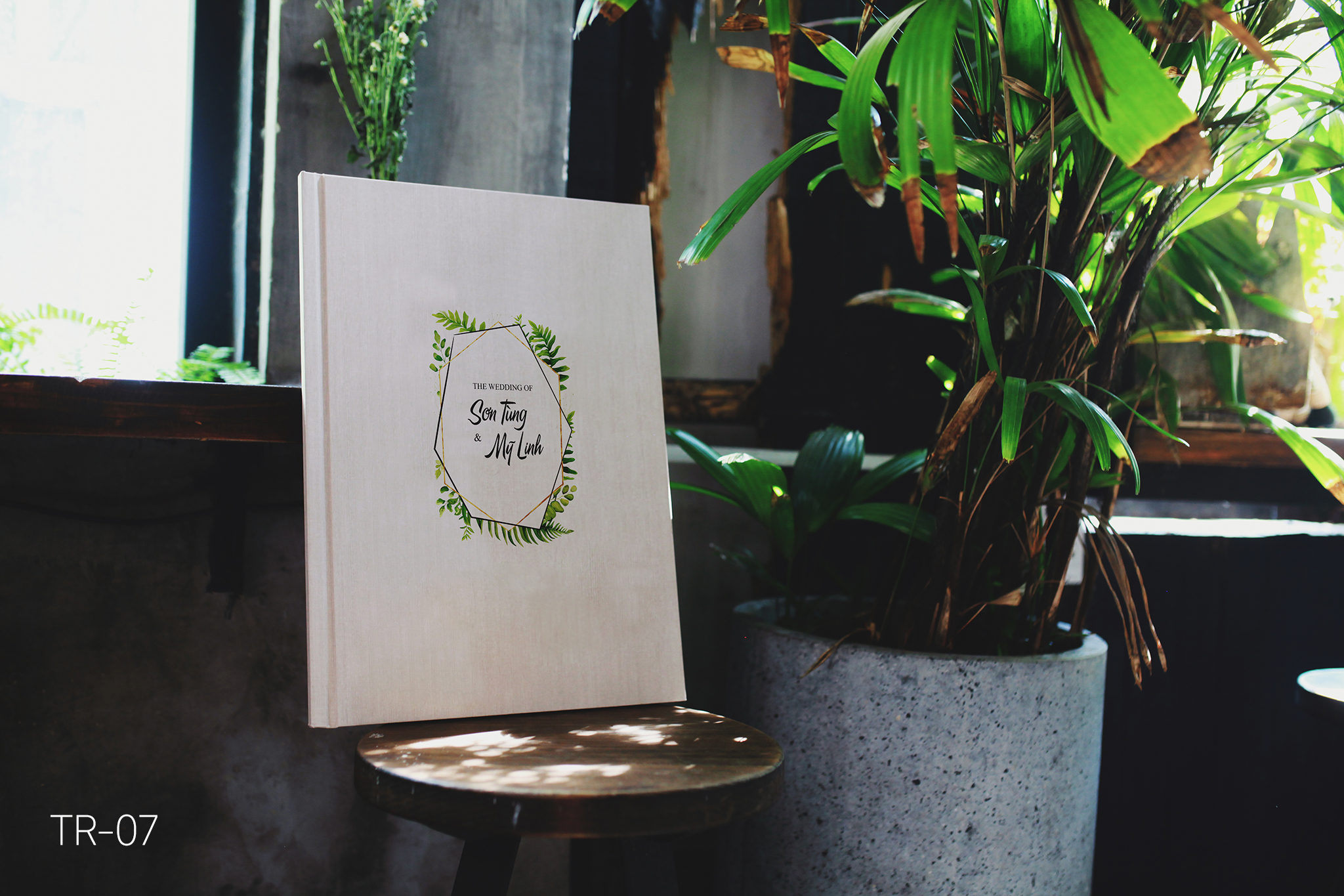 Bộ Sưu Tập Tropical Wedding
