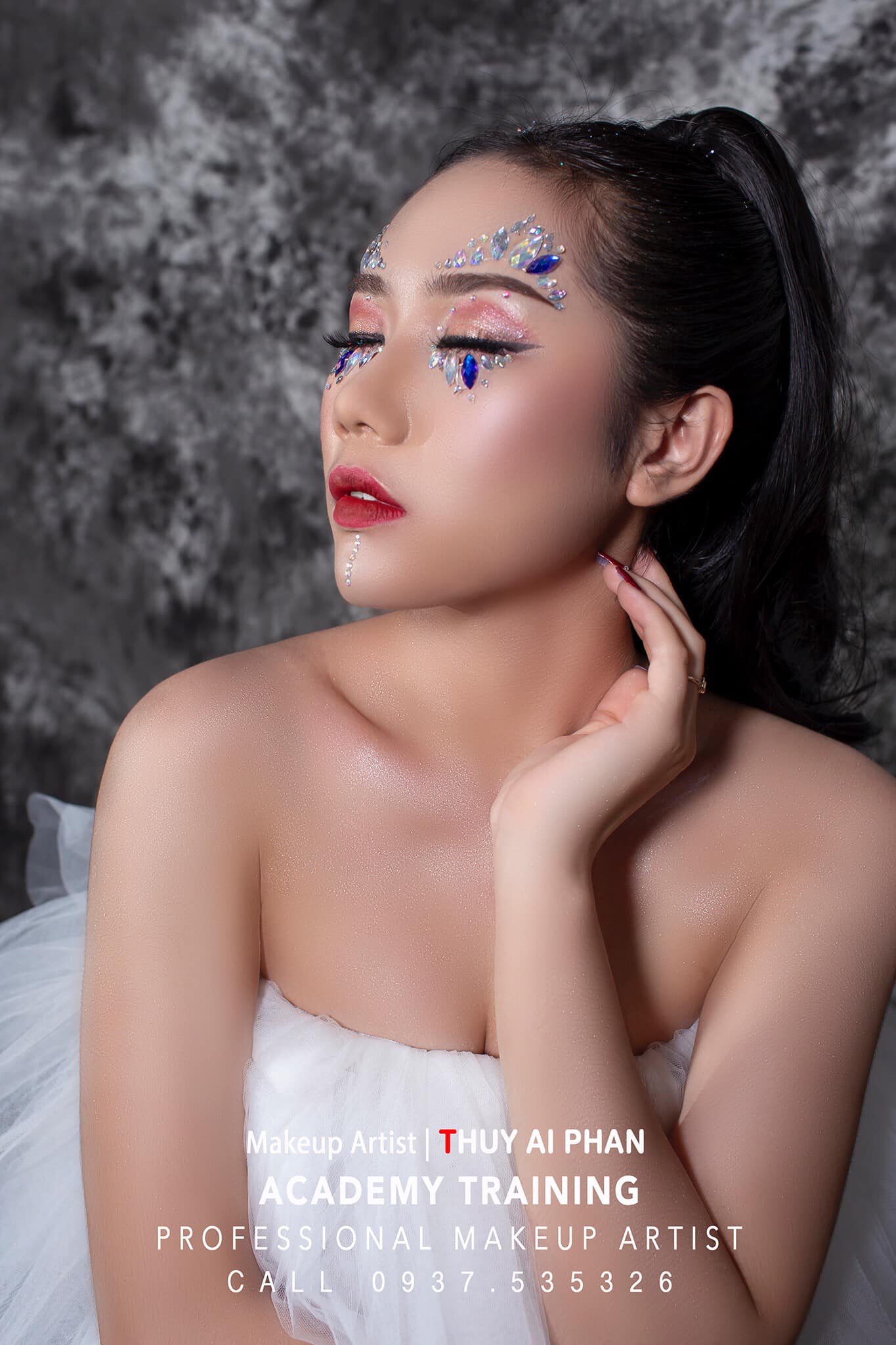 Top 7 tiệm trang điểm cô dâu đẹp nhất tại Đồng Nai -  Thúy Ái Phan Makeup (TOTO STUDIO)