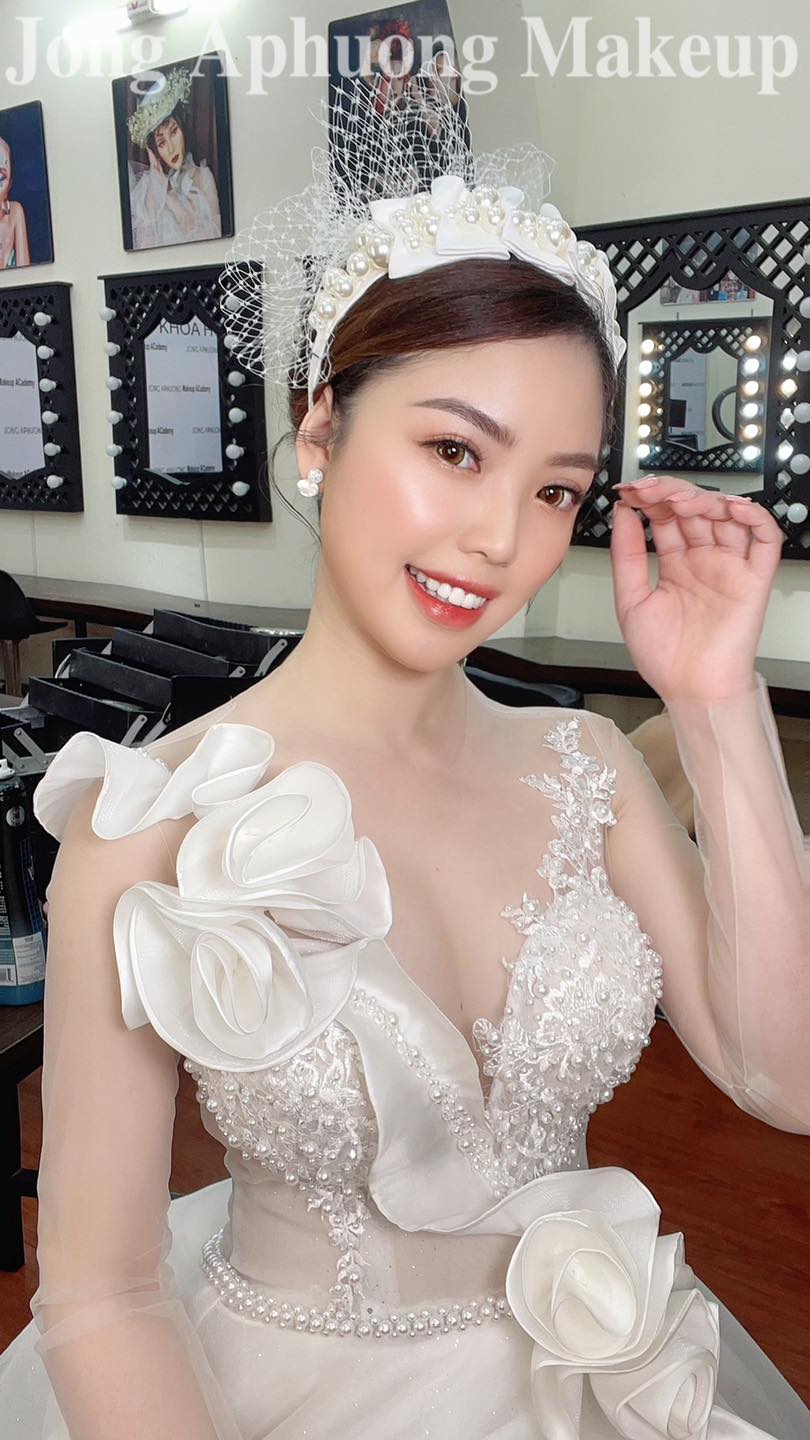 Top 7 tiệm trang điểm cô dâu đẹp nhất tại Đà Nẵng -  Jong APhương Make up Academy (Jong APhuong Wedding)