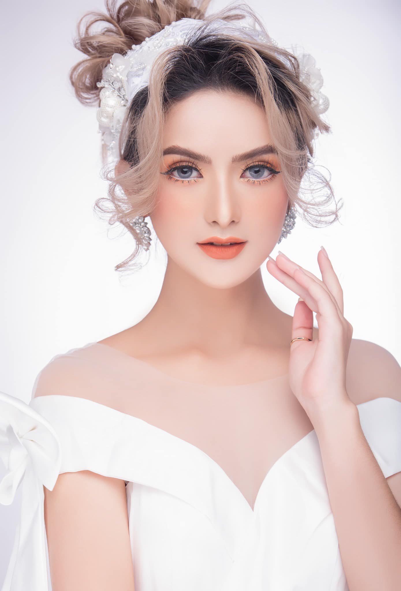 Top 7 tiệm trang điểm cô dâu đẹp nhất tại TP. Hồ Chí Minh - Louis Make Up