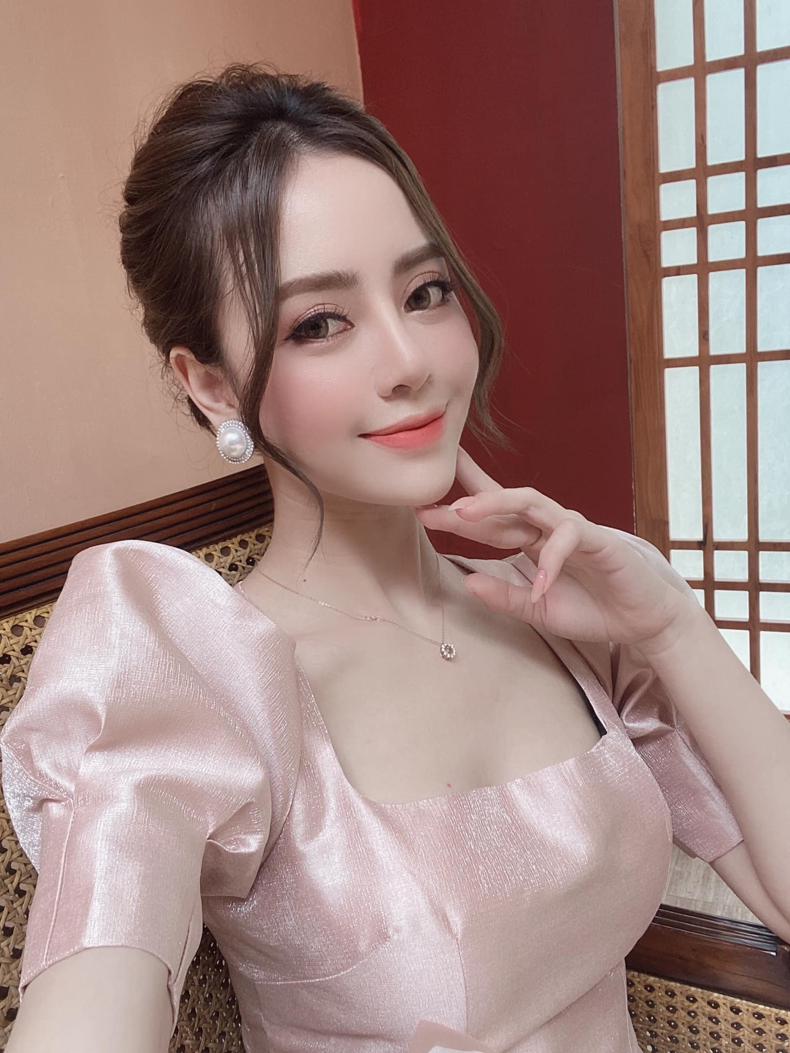 Top 7 tiệm trang điểm cô dâu đẹp nhất tại Hà Nội -  John Kim Wedding